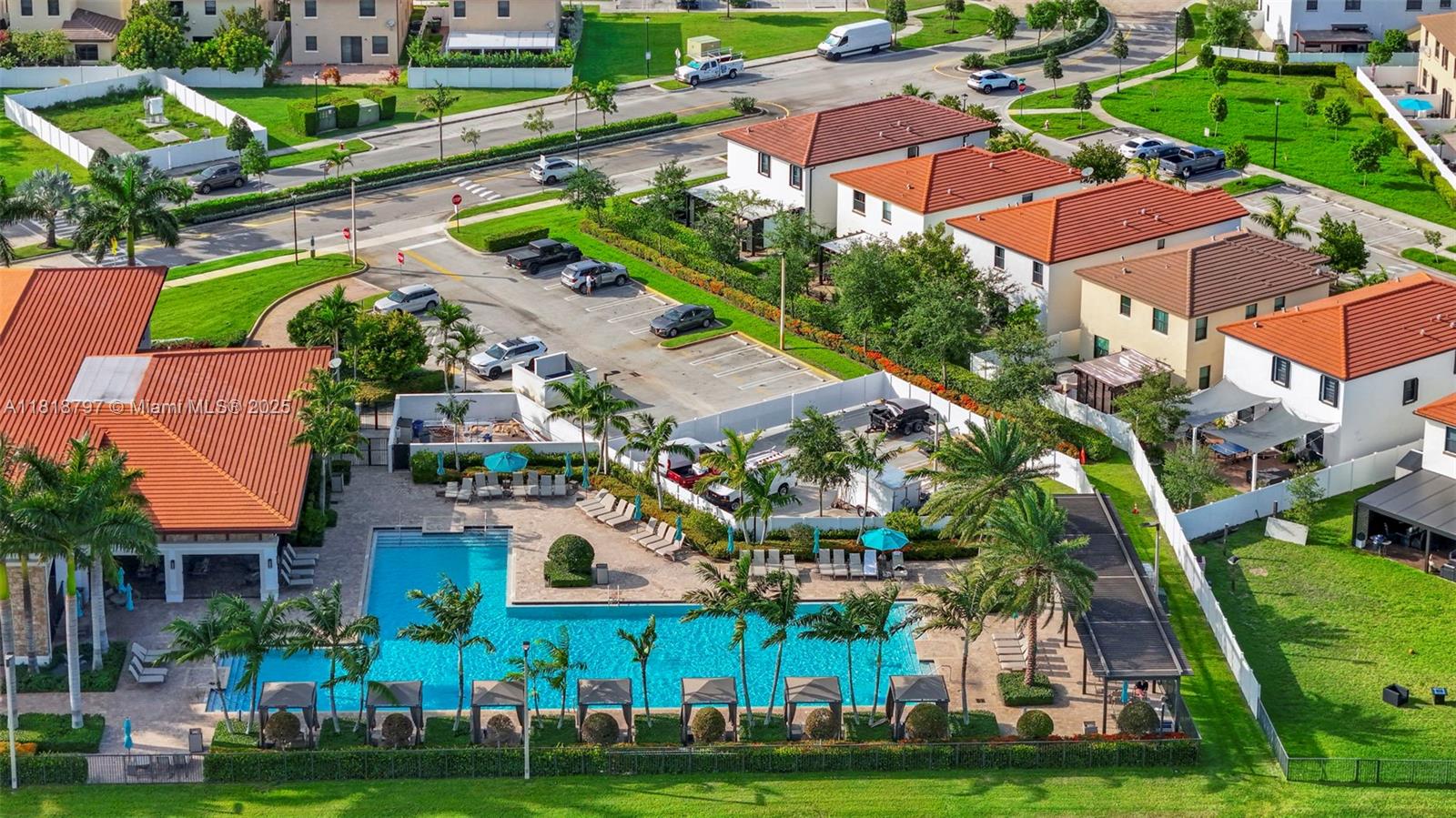 AQUABELLA NORTH REPLAT - Residential Lease