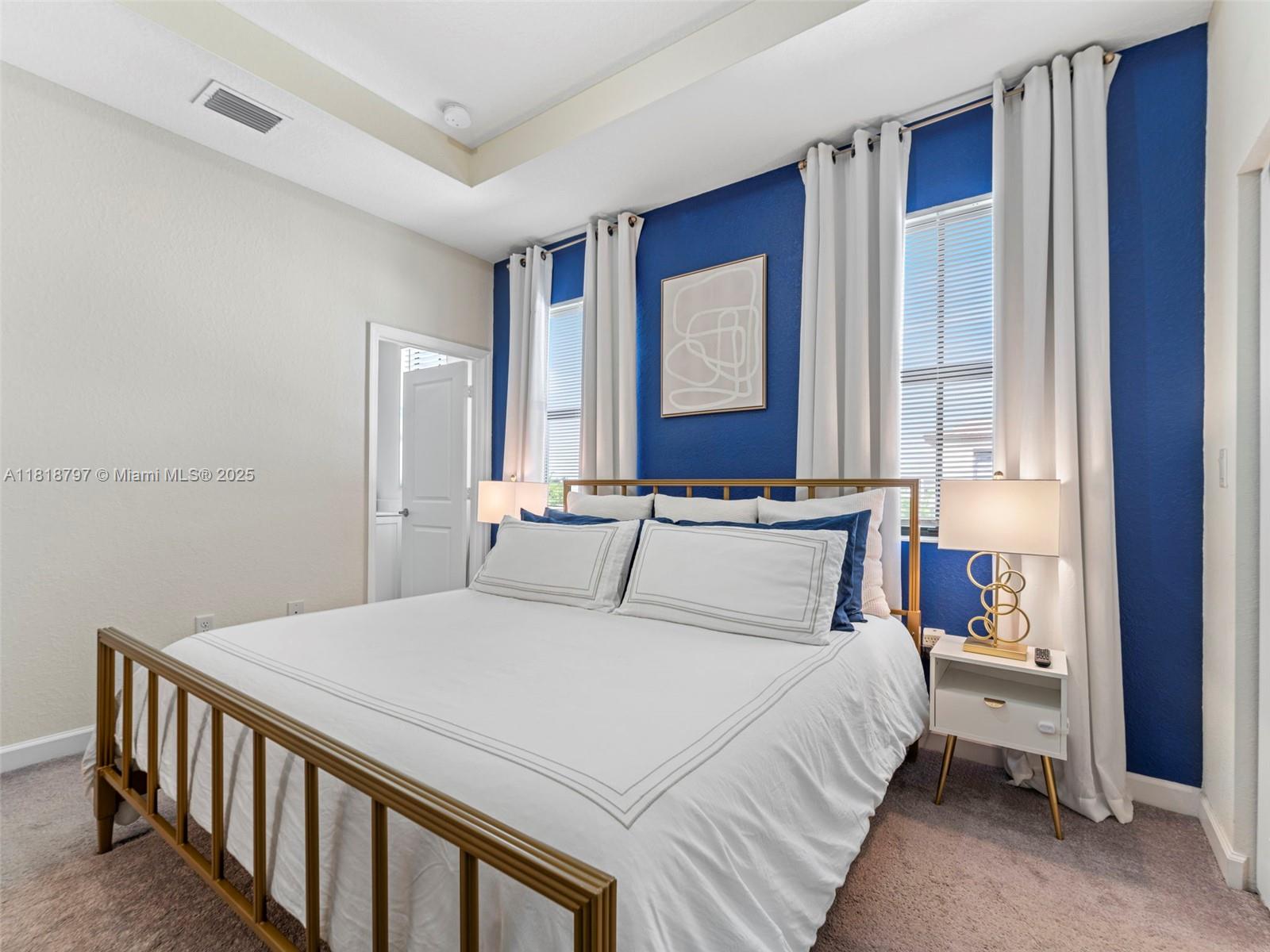 AQUABELLA NORTH REPLAT - Residential Lease