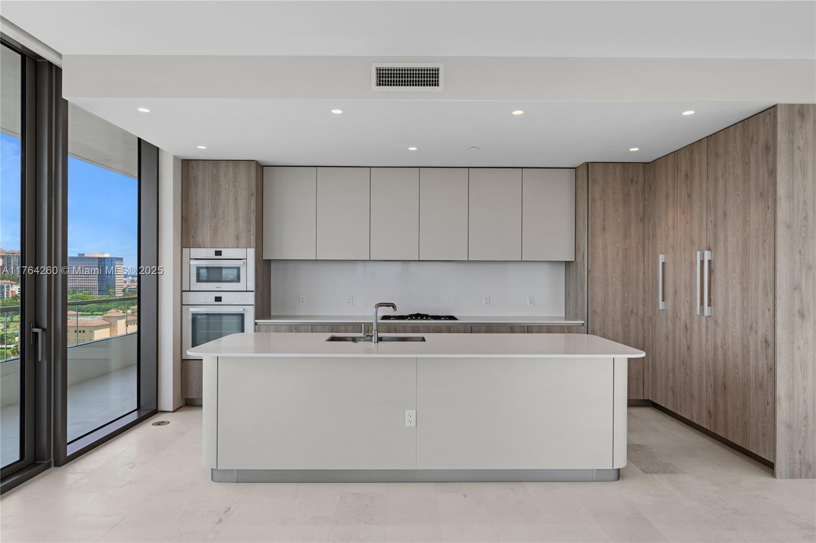 1515 FLAGLER CONDO - Residential Lease