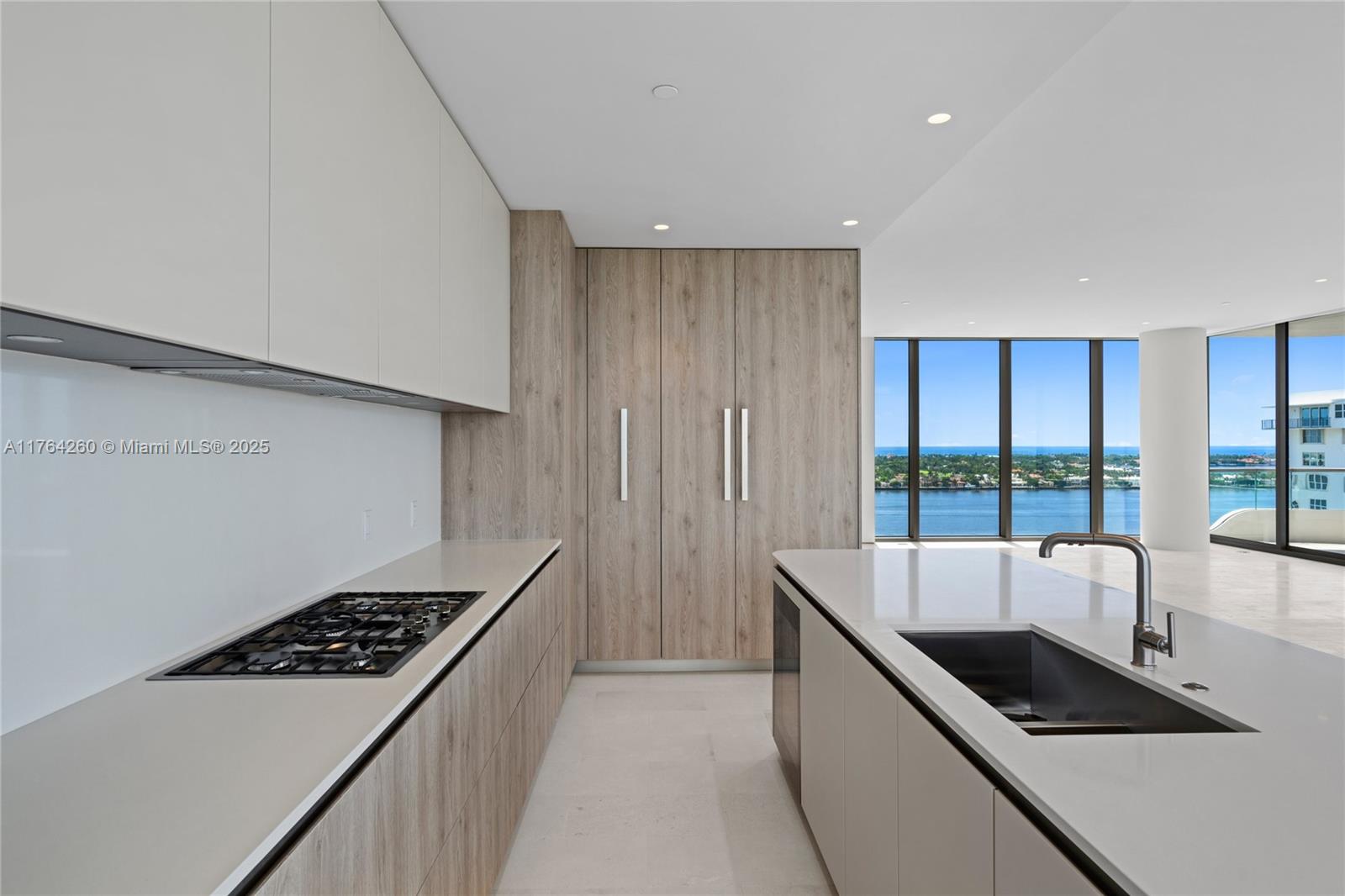 1515 FLAGLER CONDO - Residential Lease