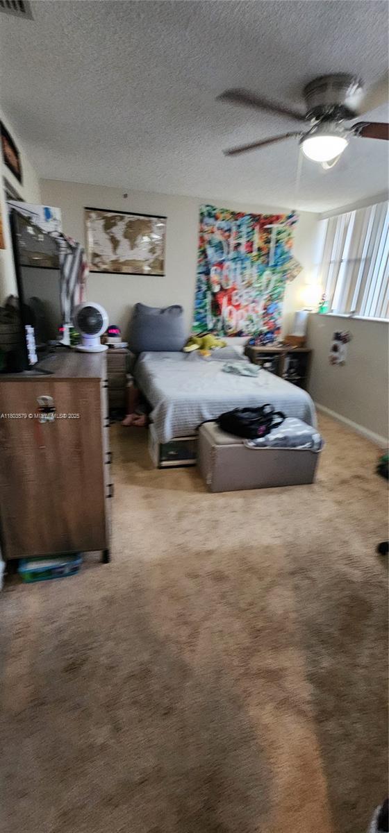 PEMBROKE LAKES SECTION SE - Residential