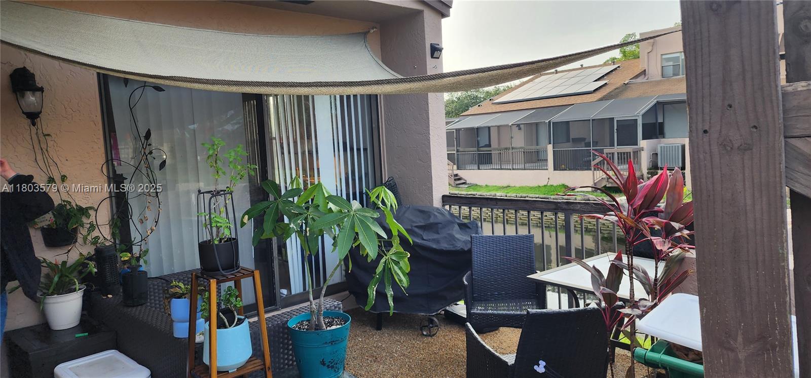 PEMBROKE LAKES SECTION SE - Residential