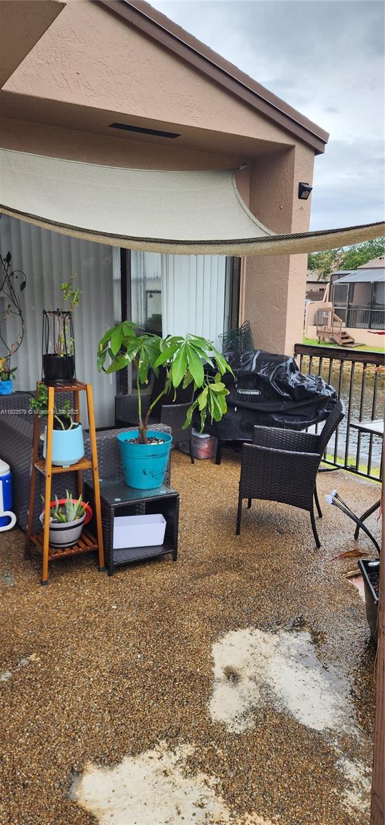 PEMBROKE LAKES SECTION SE - Residential