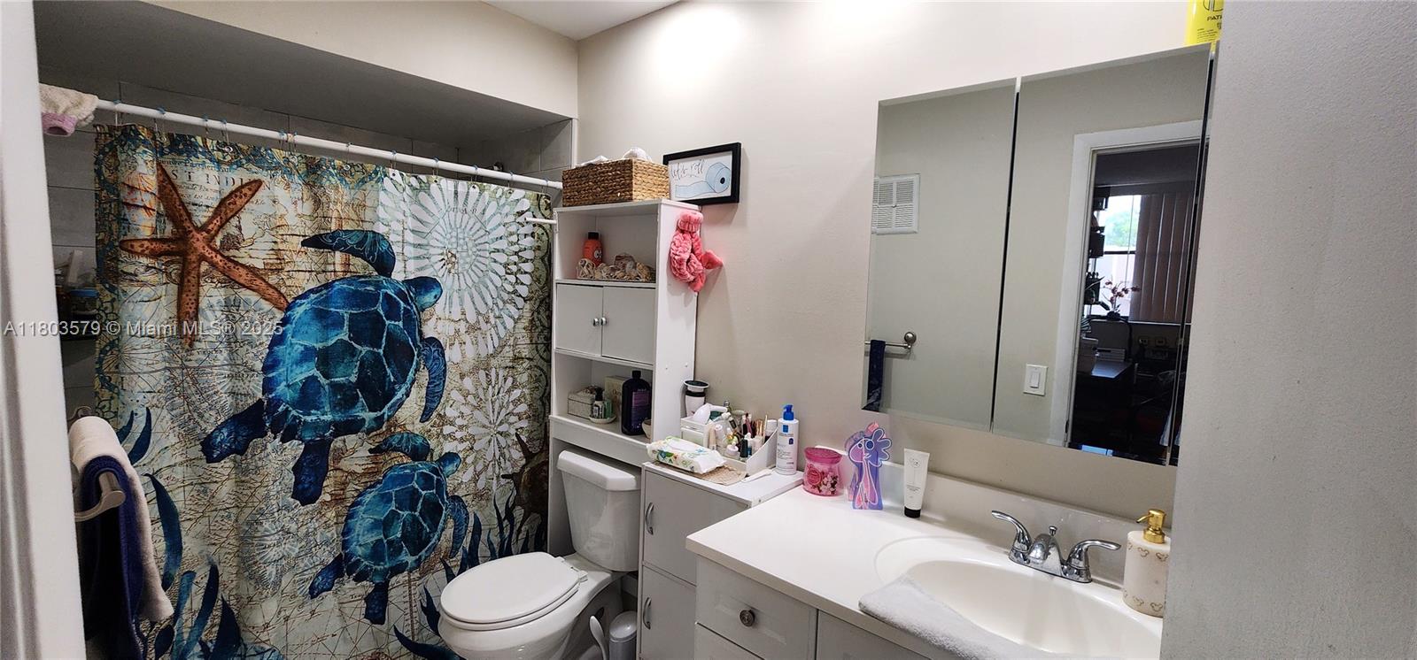 PEMBROKE LAKES SECTION SE - Residential