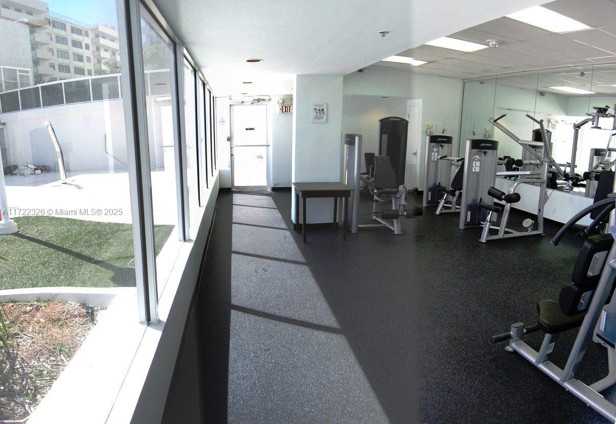 THE DECOPLAGE CONDO - Residential Lease