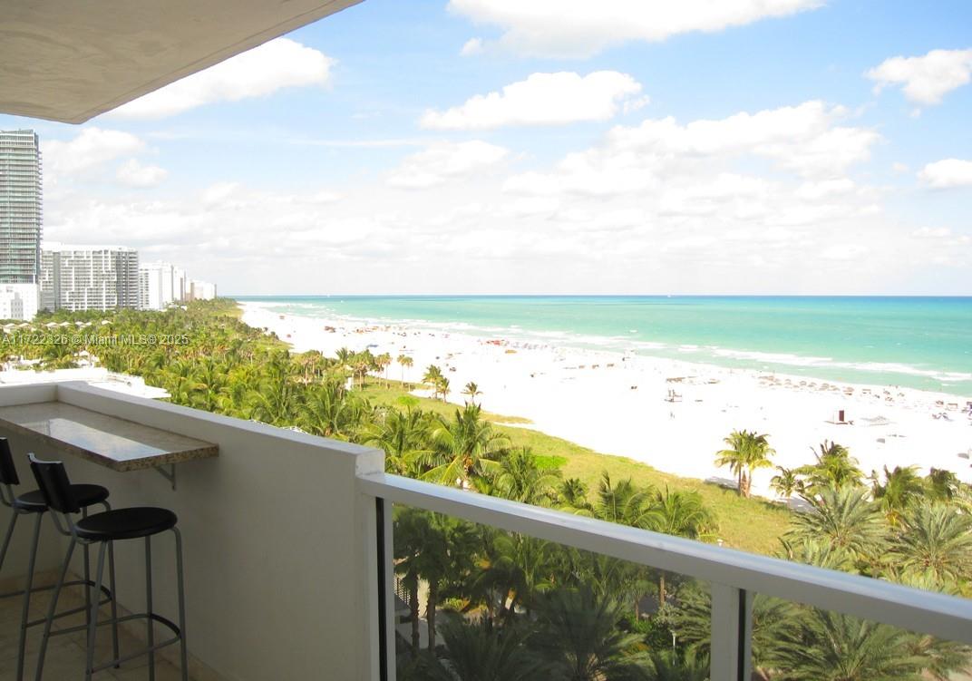 Rental Property at 100 Lincoln Rd 847, Miami Beach, Miami-Dade County, Florida - Bedrooms: 2 
Bathrooms: 2  - $7,000 MO.