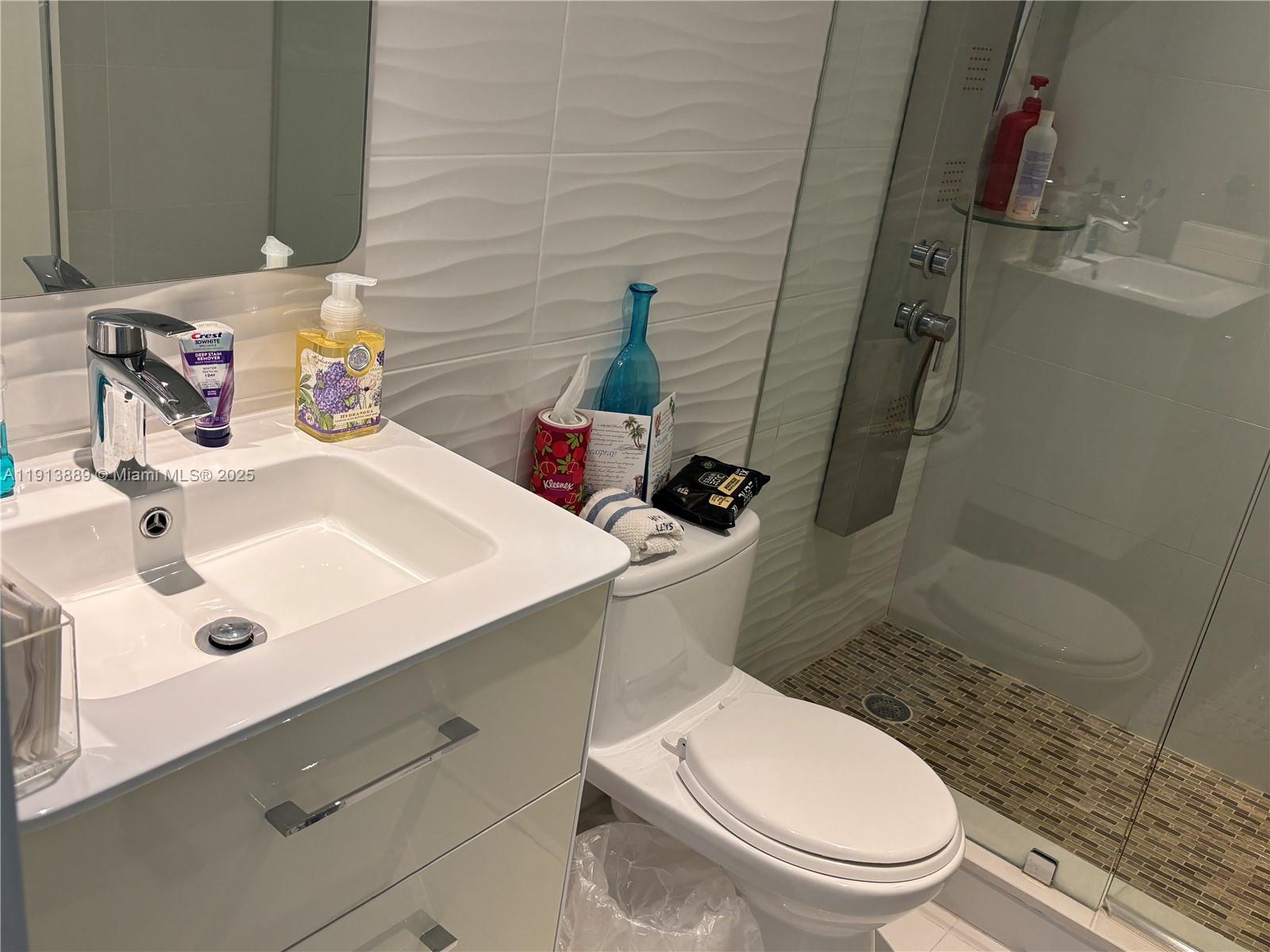 9500 OCEANS CONDO - Residential Lease