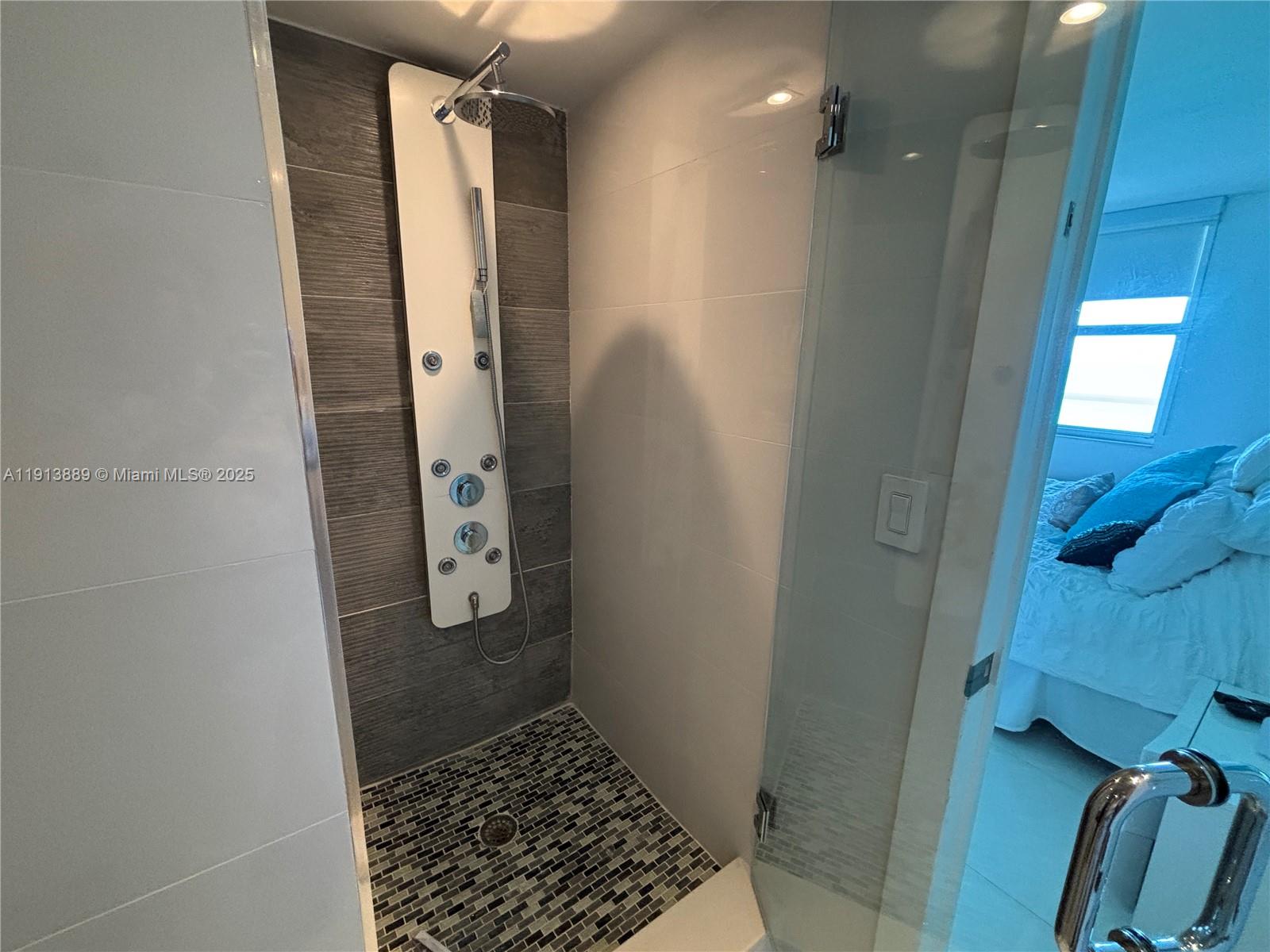 9500 OCEANS CONDO - Residential Lease