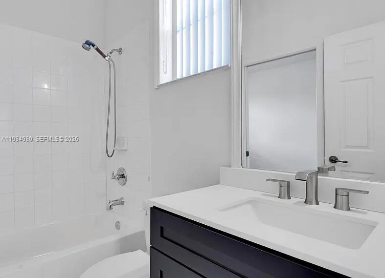 LAS TERRAZAS AT VIZCAYA C - Residential