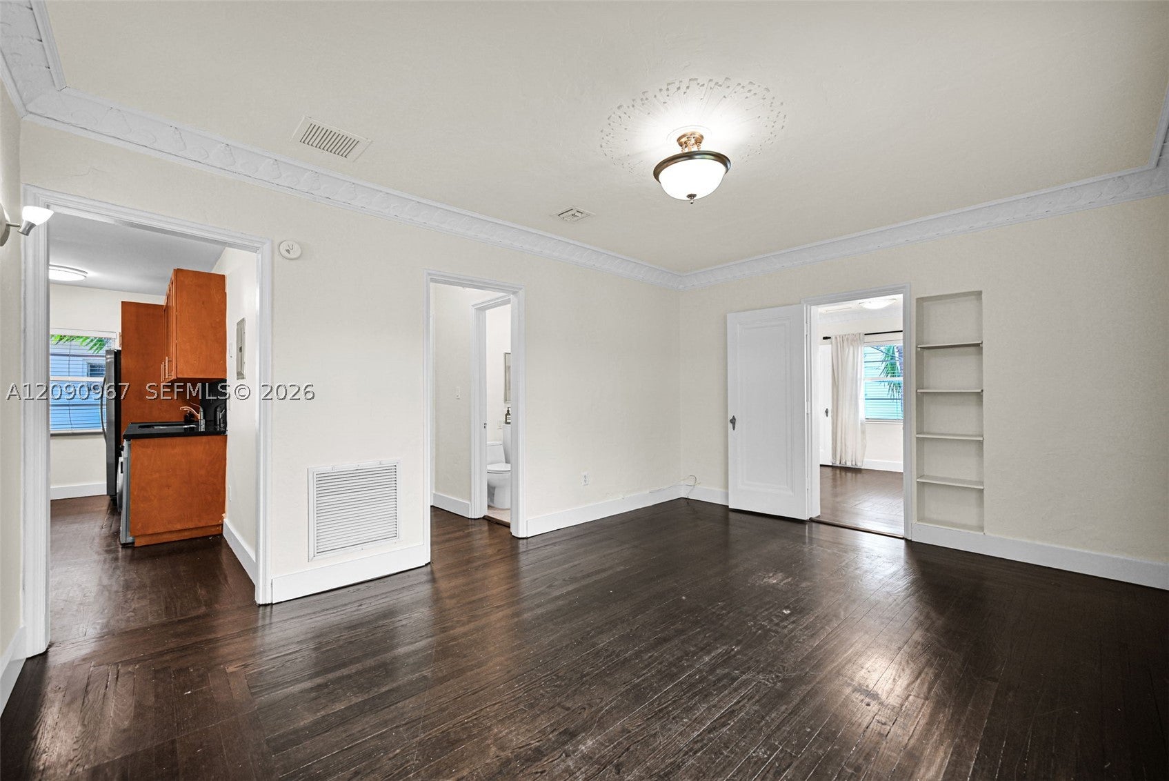 846 Jefferson Ave 8