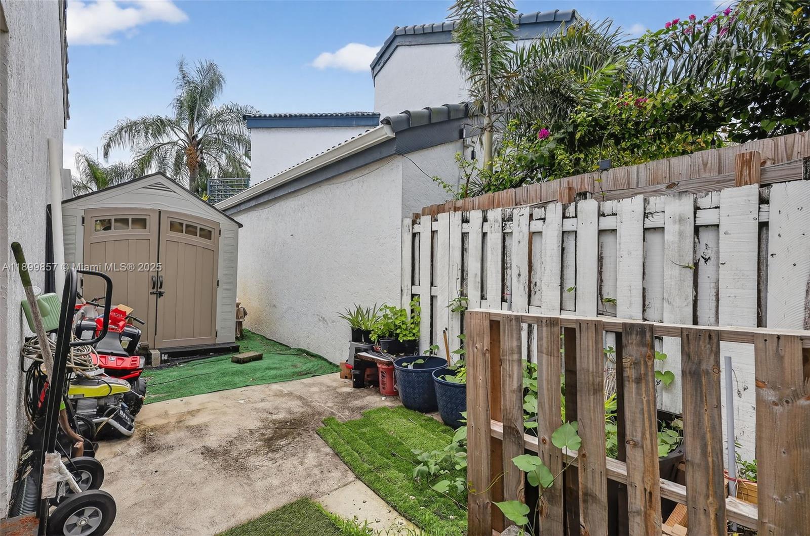 SAN SIMEON HOMES - Residential