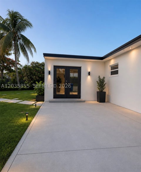 Tiny photo for 2426 Arthur St, Hollywood, FL 33020 (MLS # A12035855)