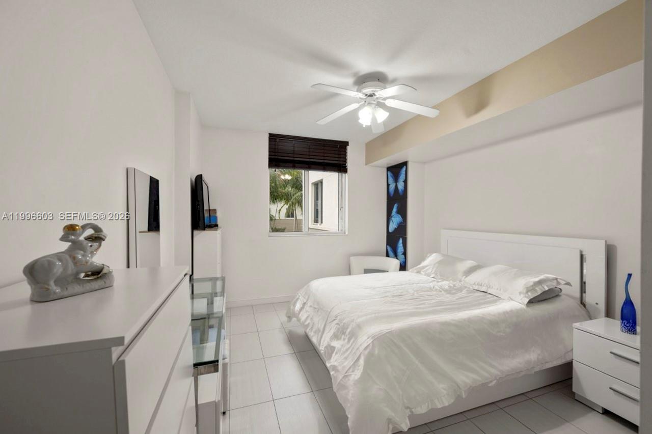 VERANDA CONDO - Residential