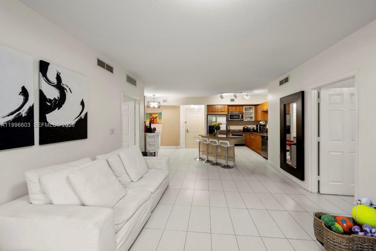 VERANDA CONDO - Residential