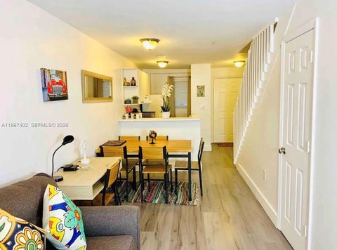 821 SW 2nd St 6 Miami FL 33130