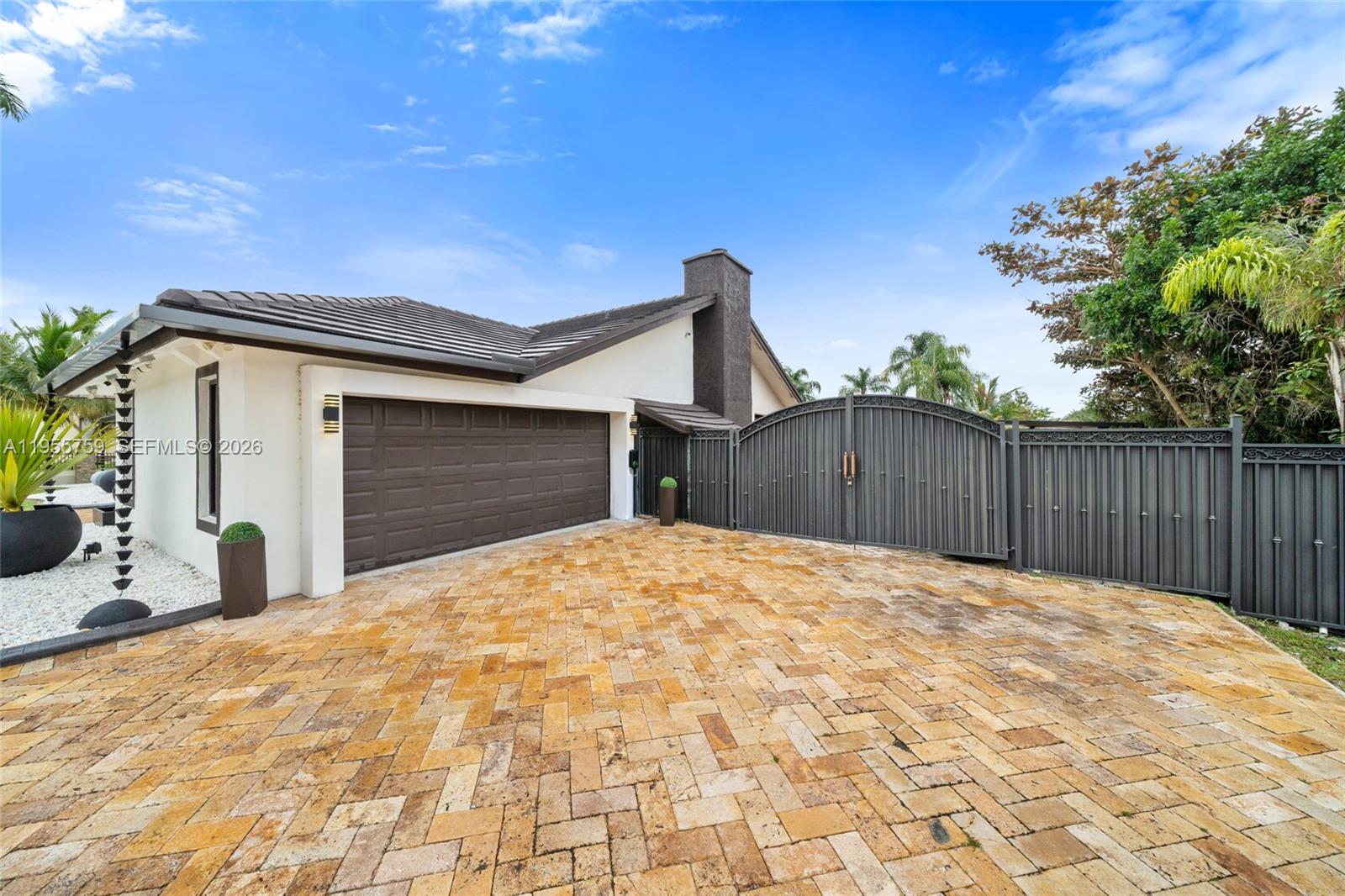 MIRAMAR WEST - Residential