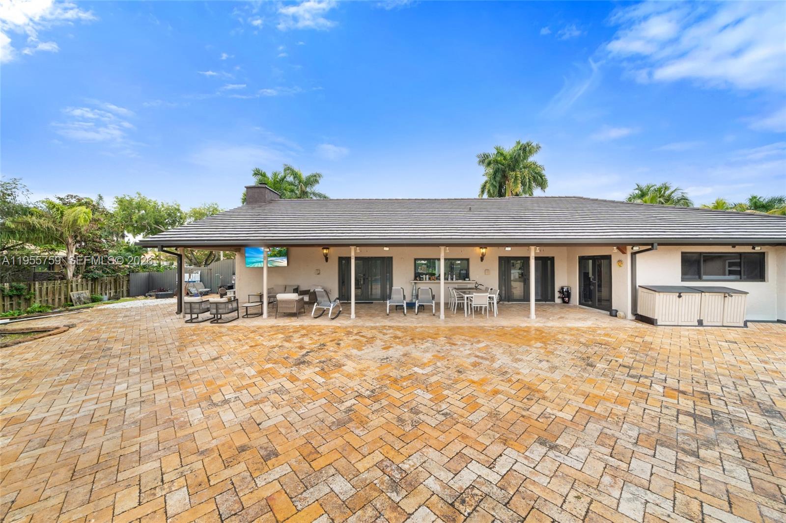 MIRAMAR WEST - Residential