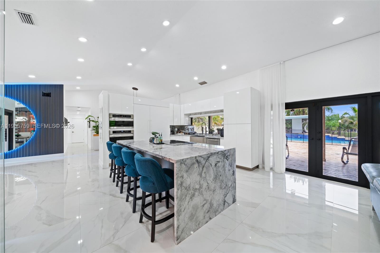 MIRAMAR WEST - Residential