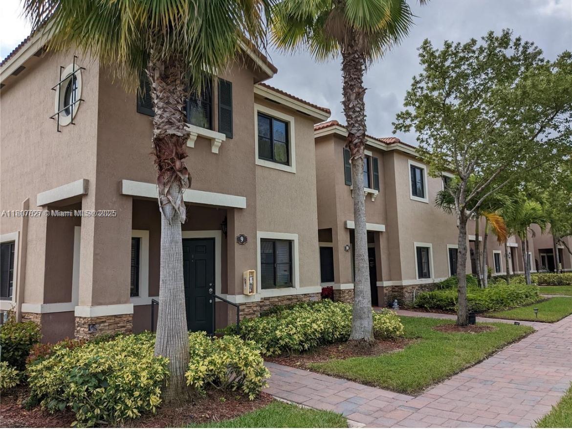 Property for Sale at 22411 Sw 88th Pl 9-26, Cutler Bay, Miami-Dade County, Florida - Bedrooms: 3 
Bathrooms: 3  - $405,000