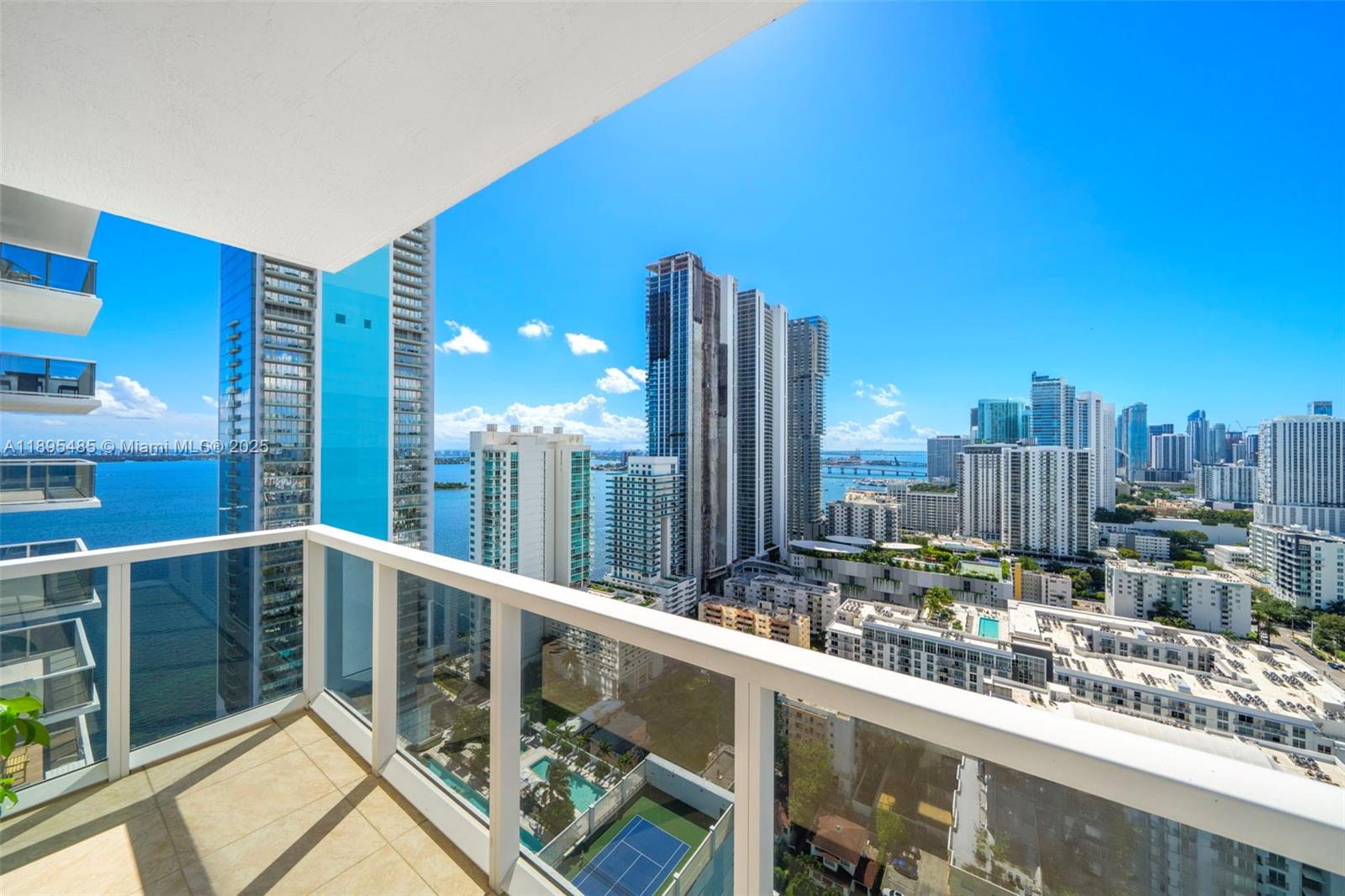 View photos, virtual tours, details... 600 NE 27th St 3105
