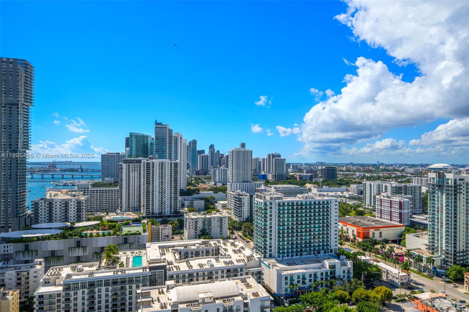 View photos, virtual tours, details... 600 NE 27th St 3105