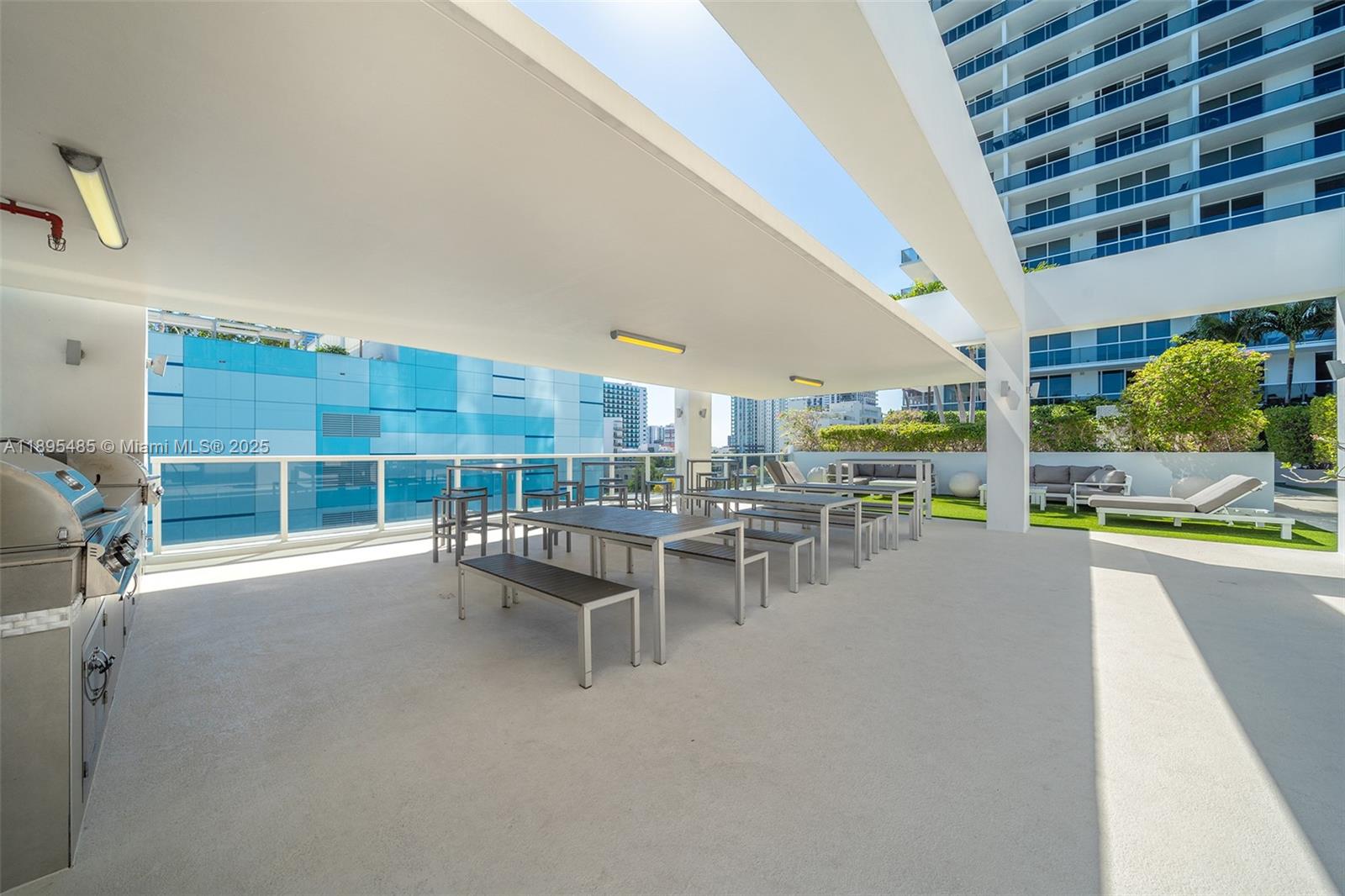 BAY HOUSE MIAMI CONDO - Residential