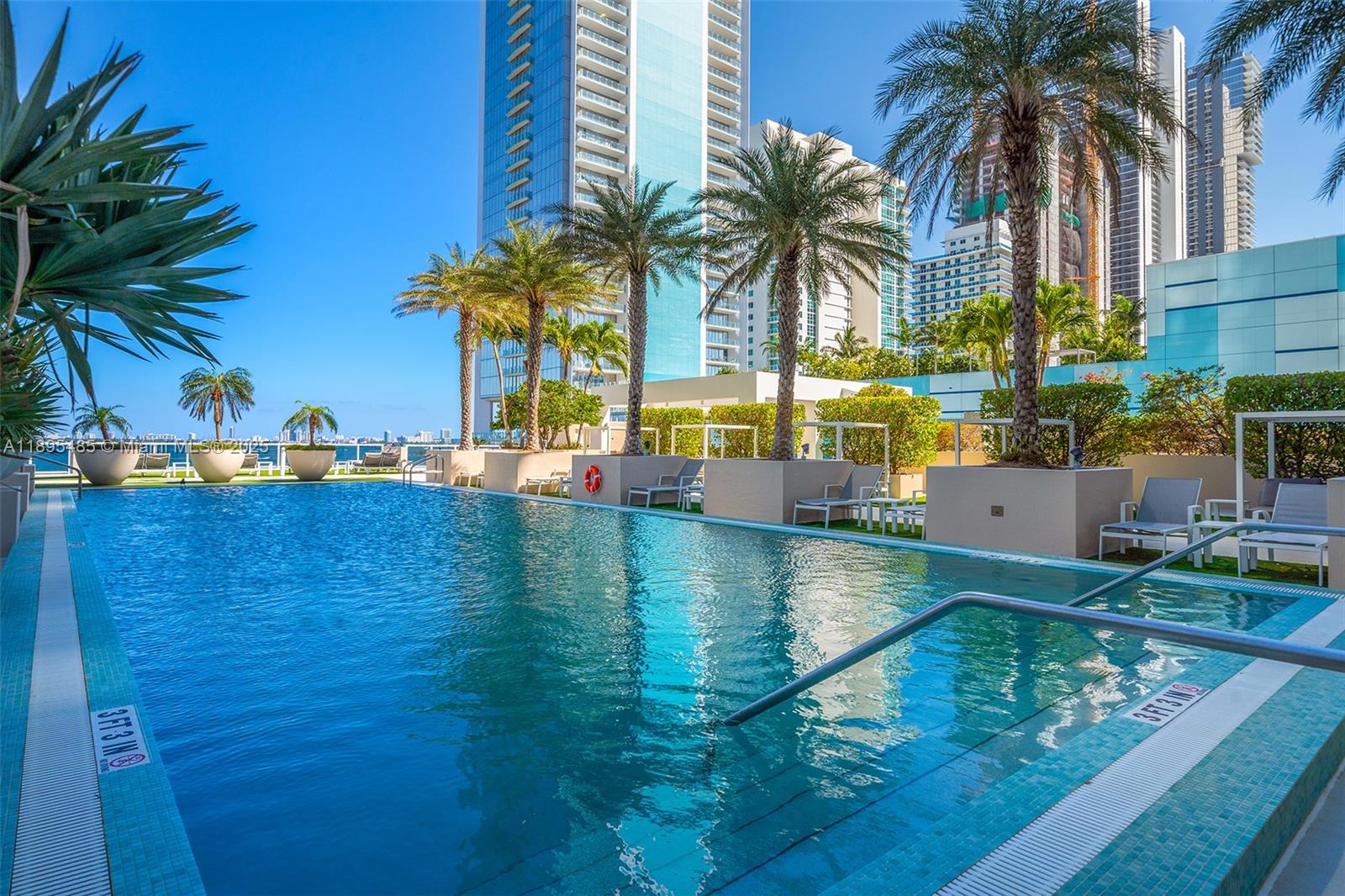 BAY HOUSE MIAMI CONDO - Residential