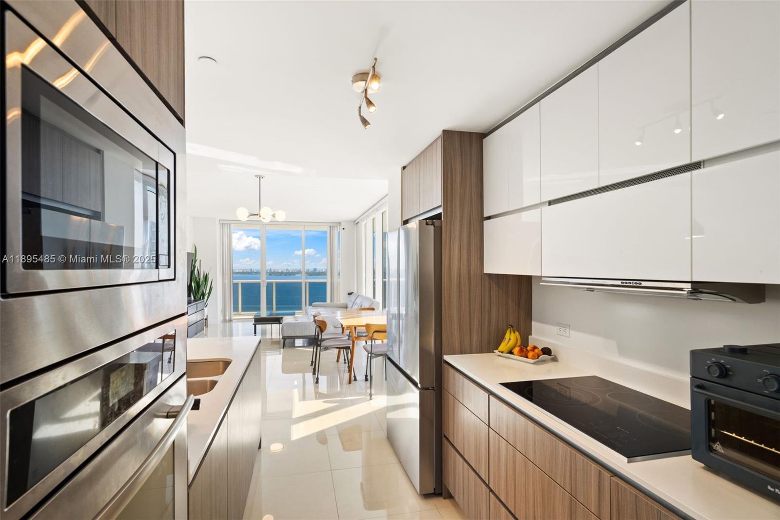 BAY HOUSE MIAMI CONDO - Residential