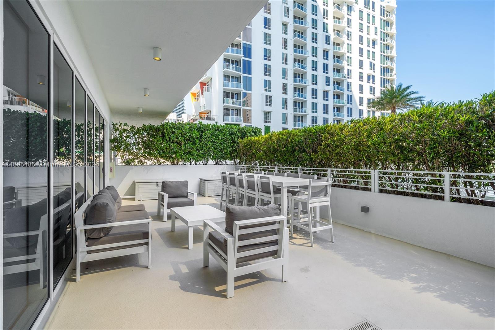 BAY HOUSE MIAMI CONDO - Residential