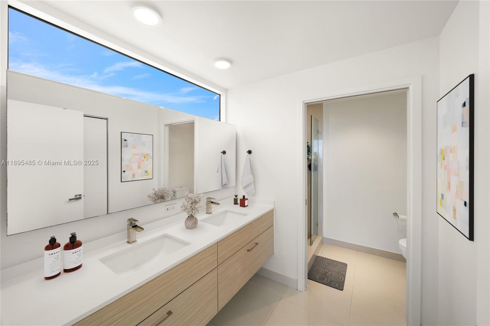 BAY HOUSE MIAMI CONDO - Residential