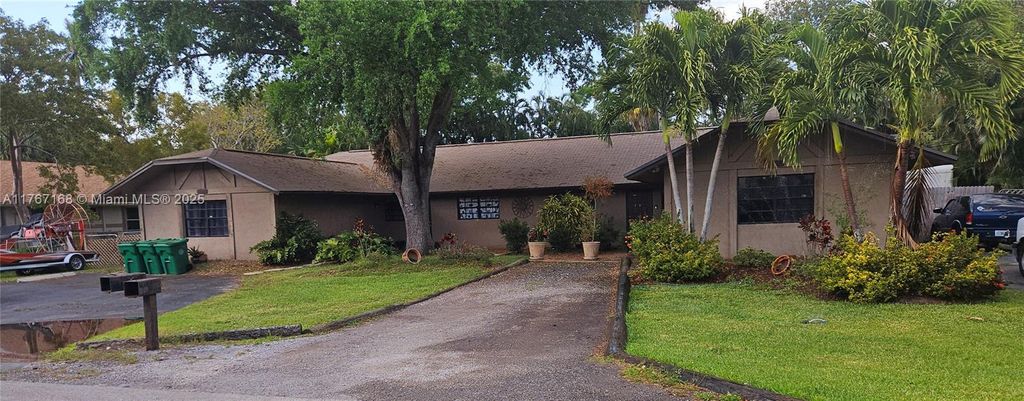 Photo of 6551- 6553 SW 49th Ct, Davie, FL 33314 (MLS # A11767168)