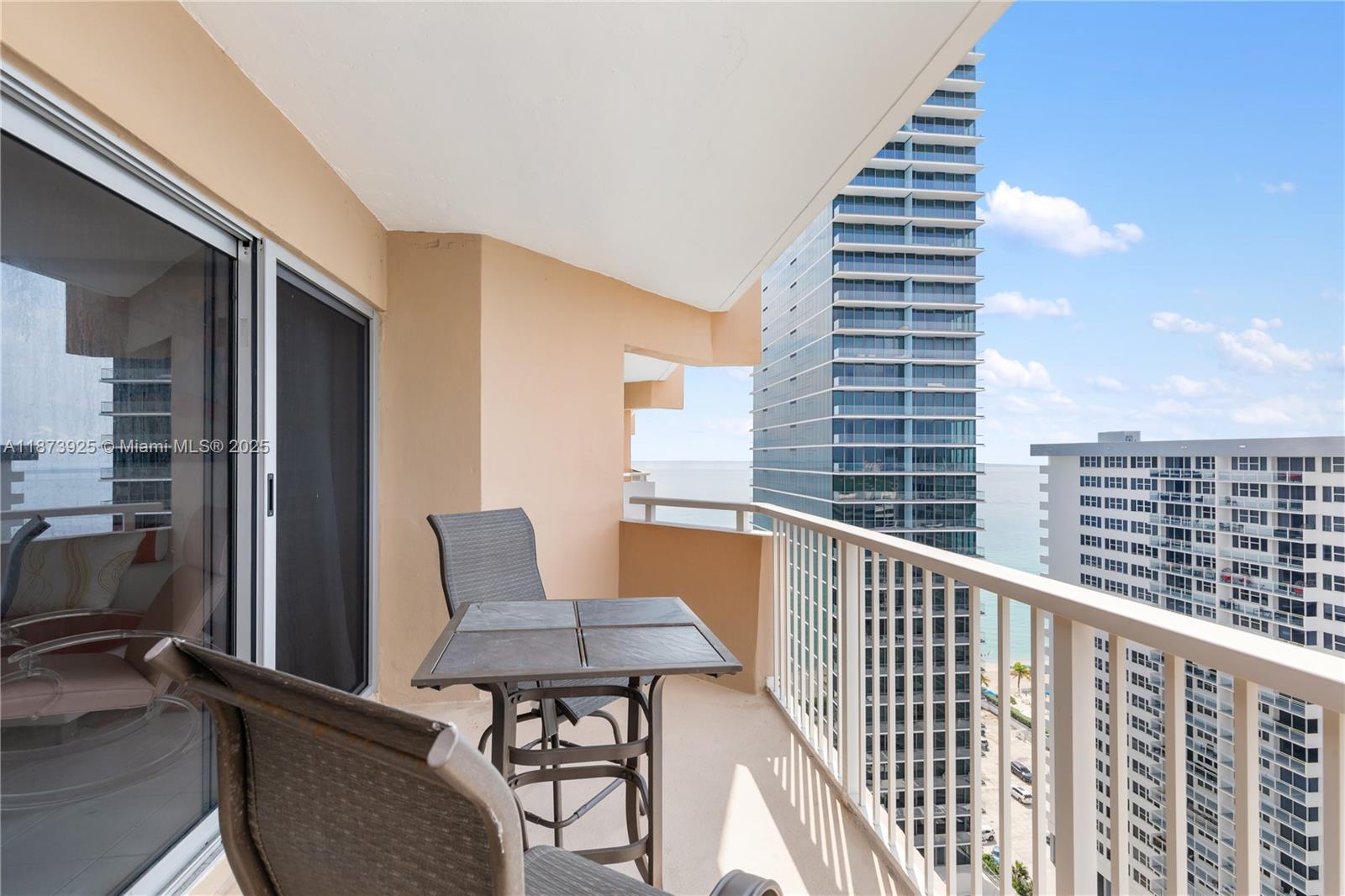 HEMISPHERES CONDO - Residential Lease