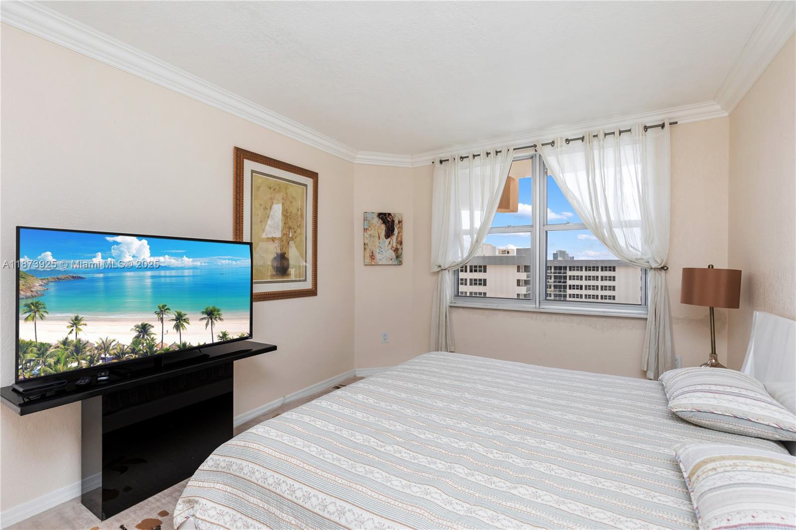 HEMISPHERES CONDO - Residential Lease