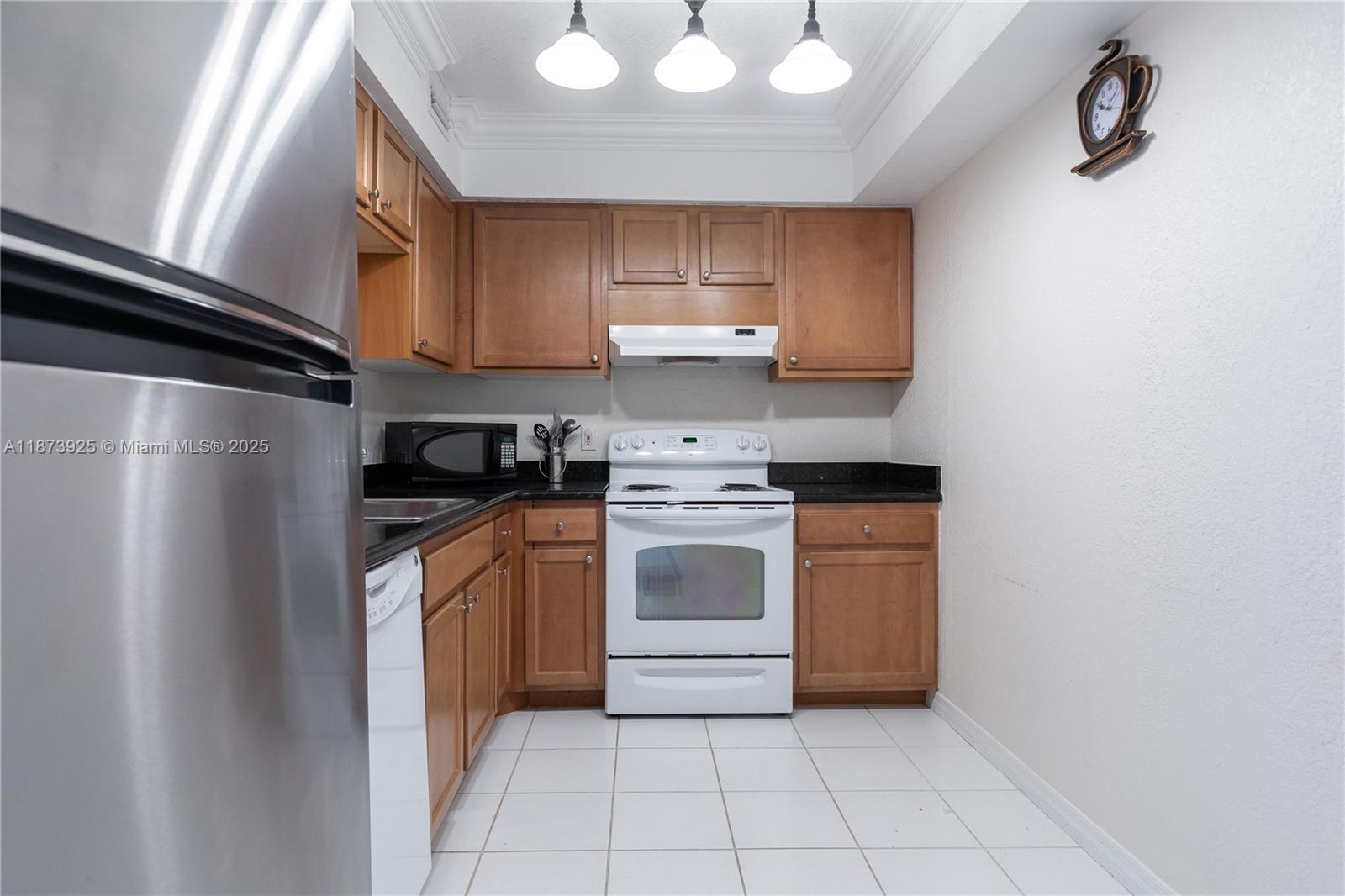 HEMISPHERES CONDO - Residential Lease