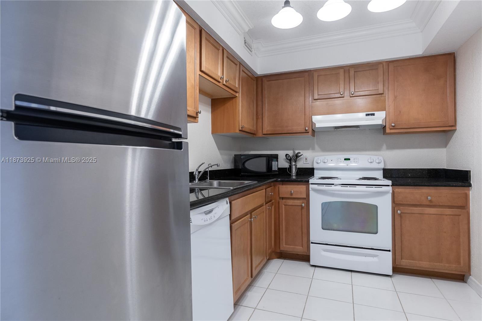 HEMISPHERES CONDO - Residential Lease