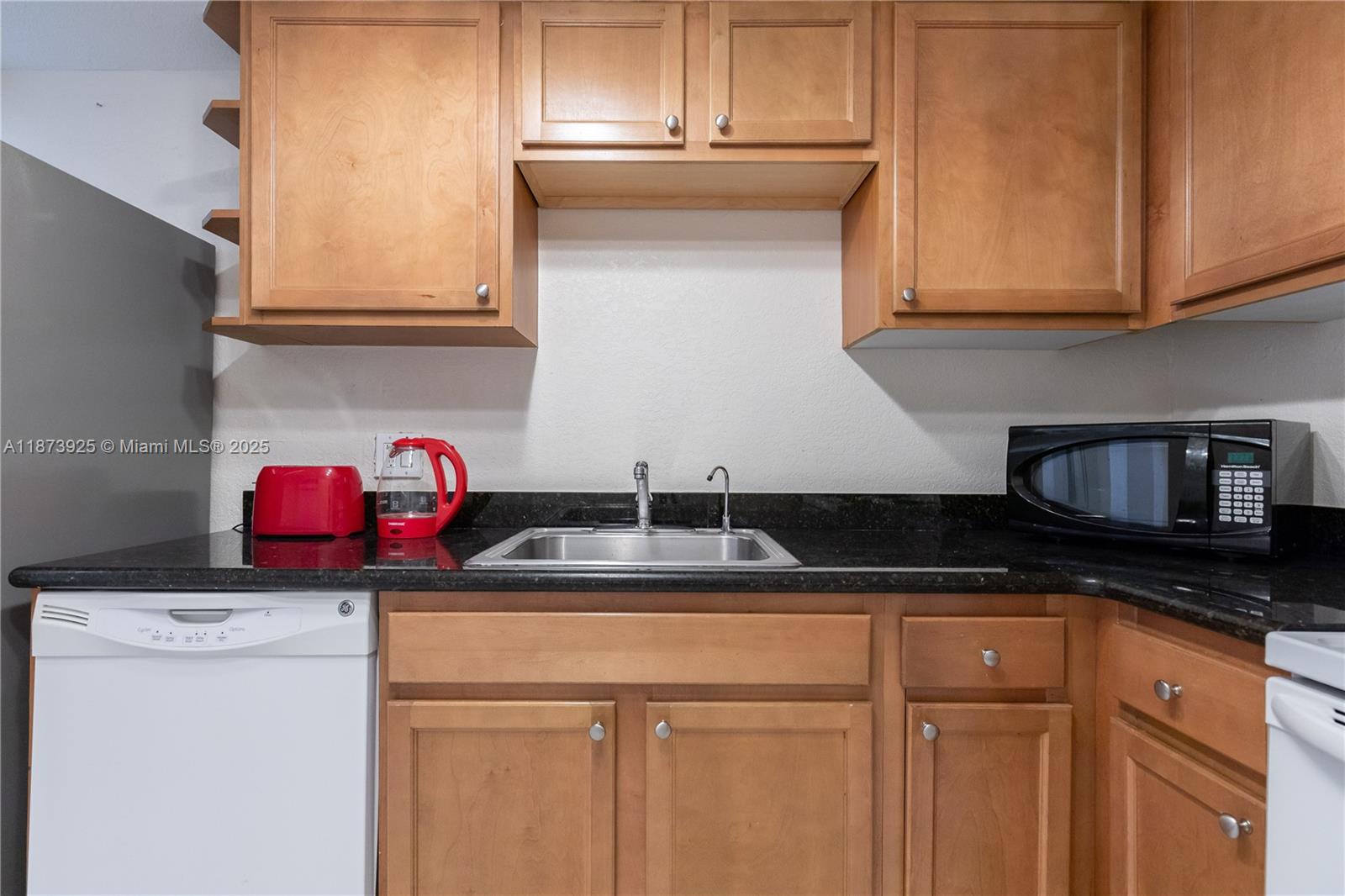 HEMISPHERES CONDO - Residential Lease