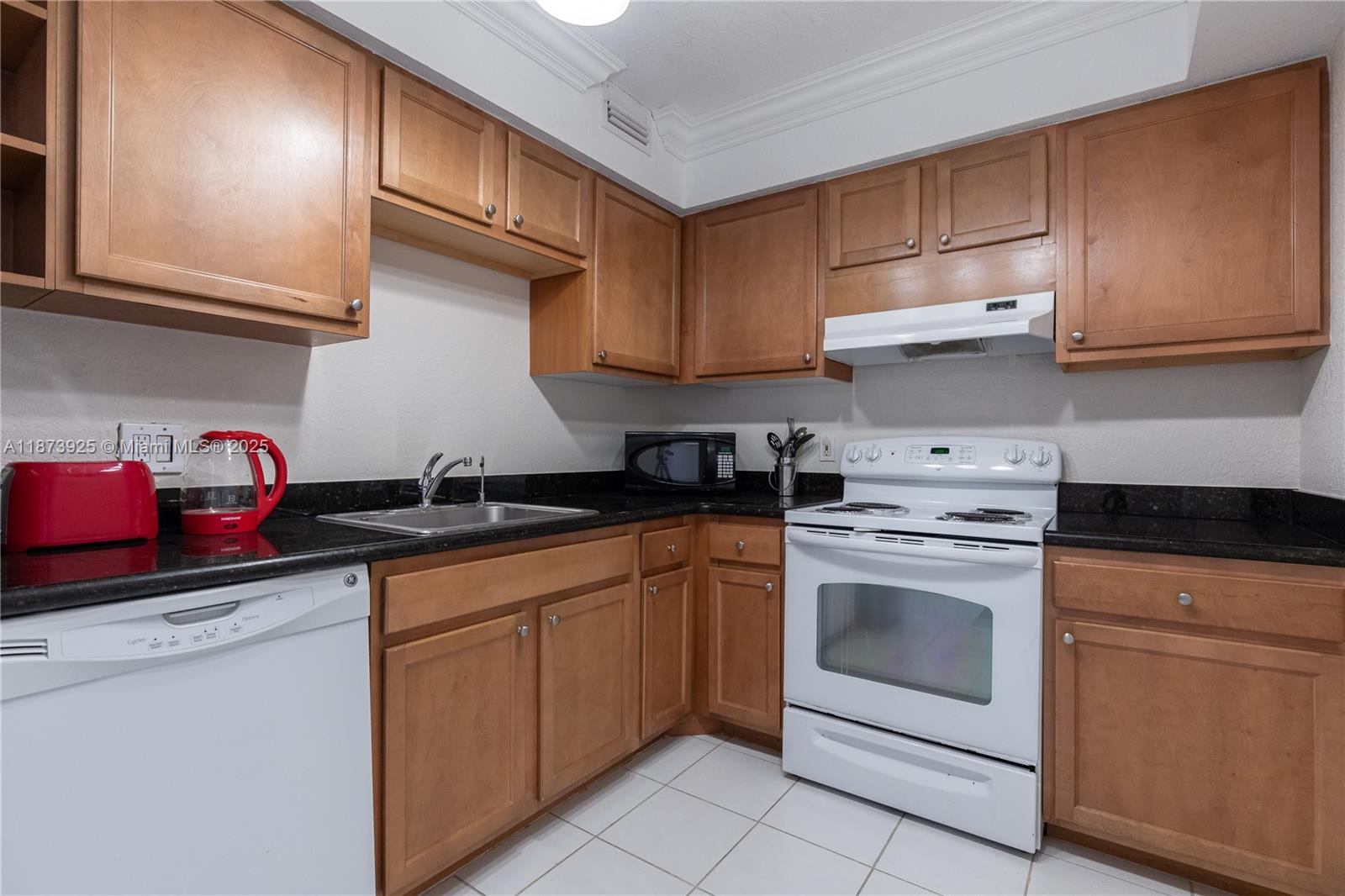 HEMISPHERES CONDO - Residential Lease