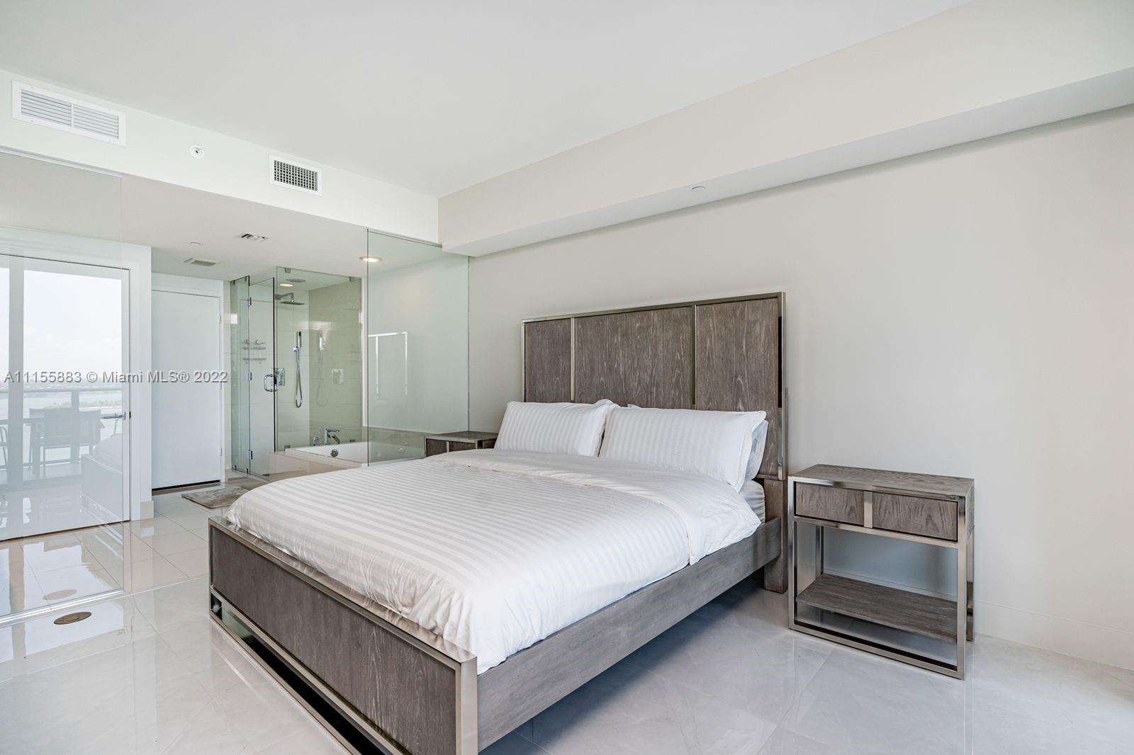 PARAISO BAY CONDO - Residential Lease