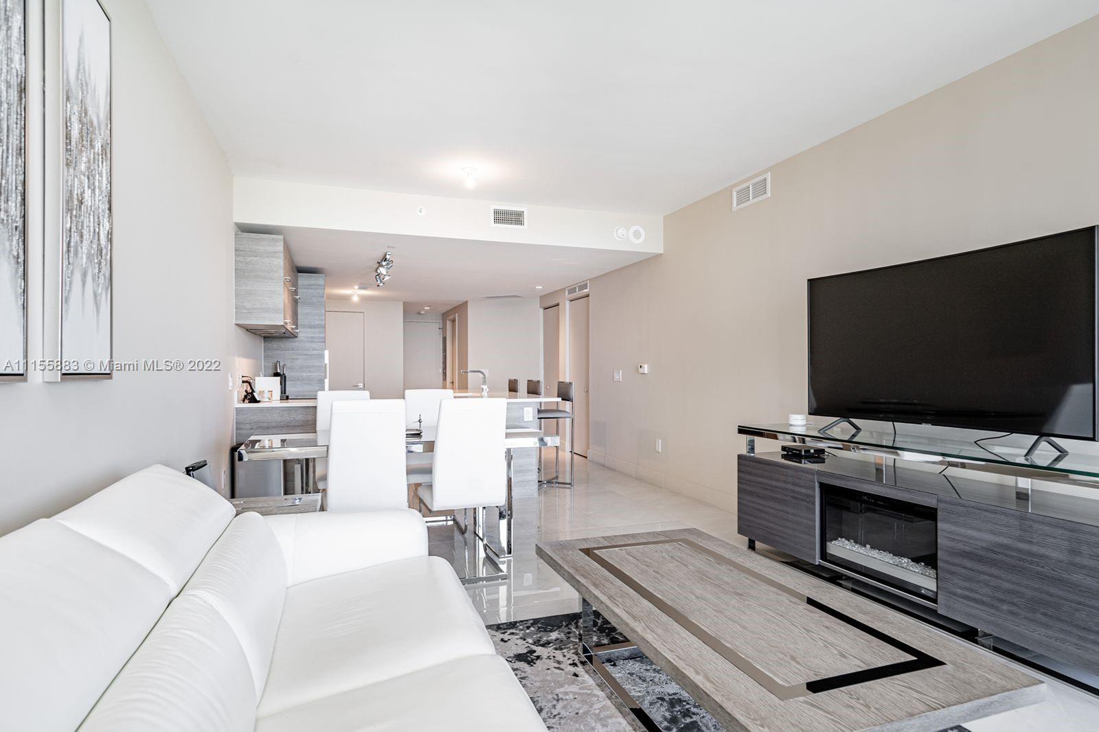 PARAISO BAY CONDO - Residential Lease