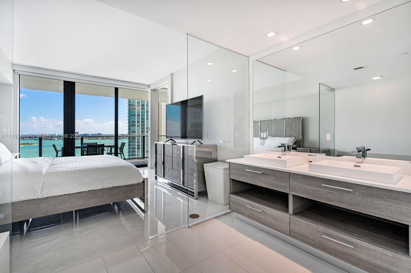 PARAISO BAY CONDO - Residential Lease