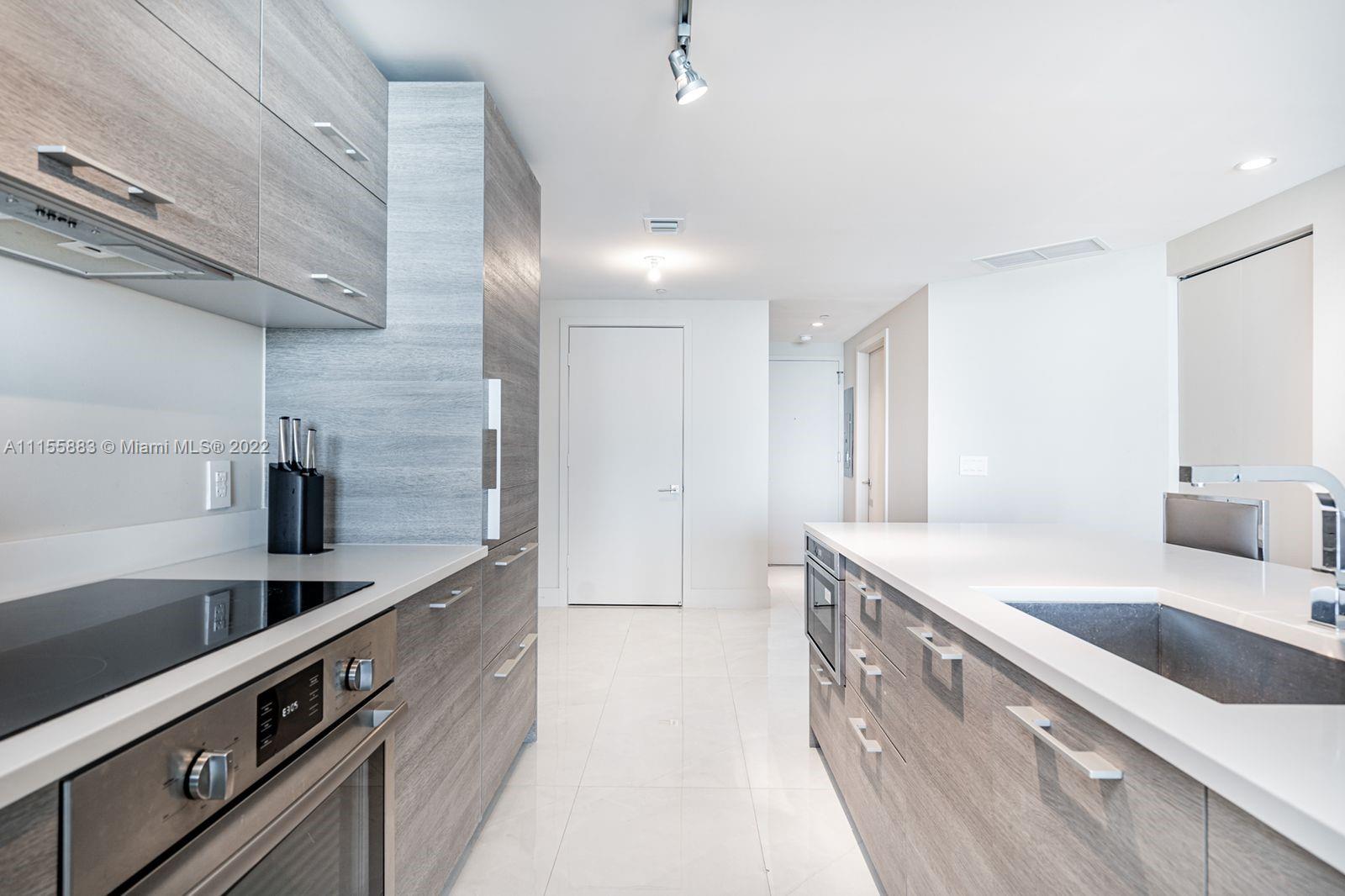 PARAISO BAY CONDO - Residential Lease