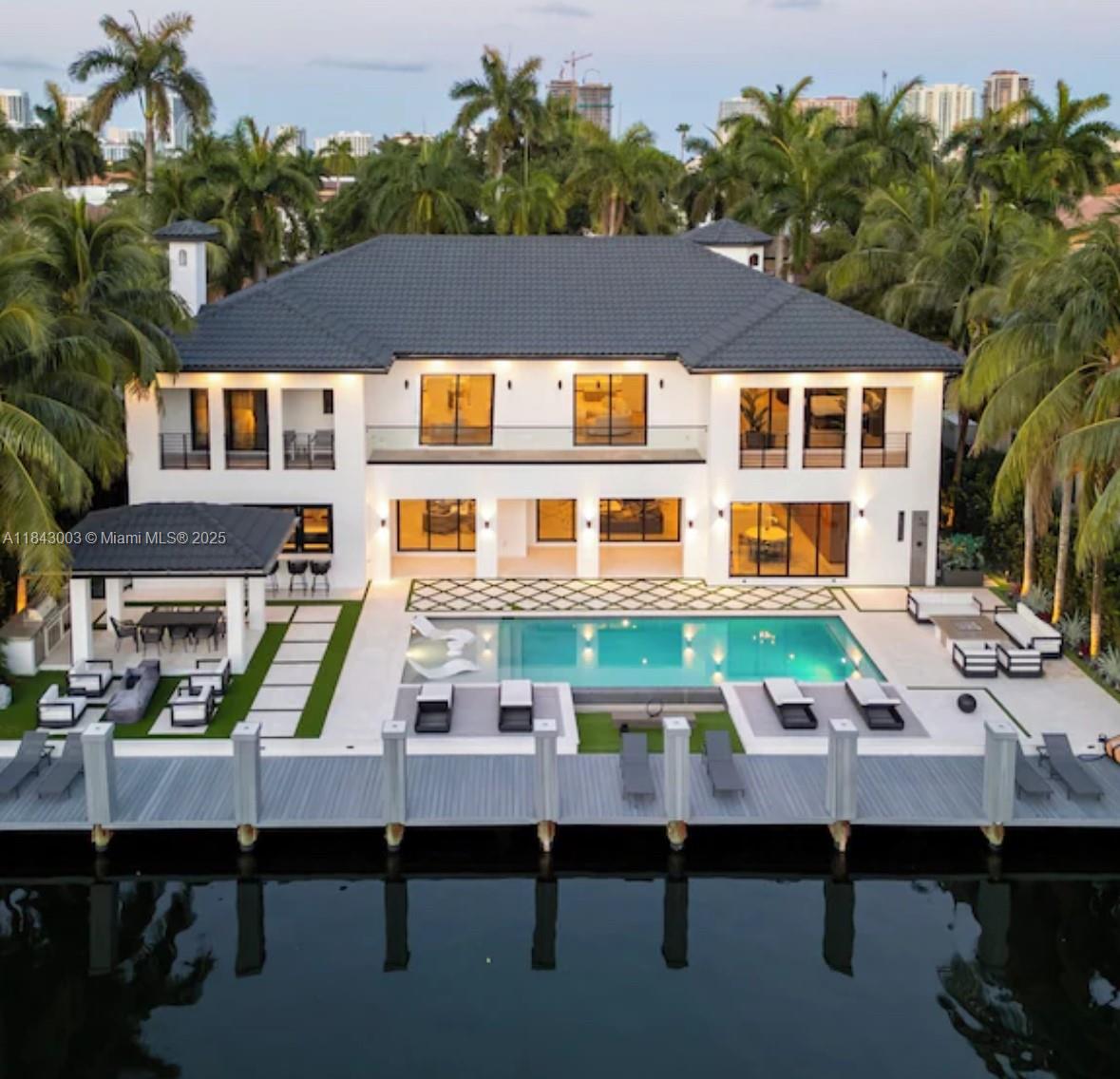 Luxury awaits at Royal Palm Villa located in one of the most exclusive neighborhoods in Fort Lauderdale, perfectly situated within walking distance between the iconic Las Olas Boulevard and Las Olas Beach. This stunning 7,700 sq ft waterfront home has been completely remodeled from top to bottom to insure the most relaxing oasis for guests. Â
This home features a brand-new chef's kitchen, game room, heated pool, fire pit areas, and backyard with picturesque views of the intercoastal waterway.
All 5 bedrooms feature their own private ensuite baths and 4Â have their own private balconies. Two stand up paddle boards and kayak available.
Available nightly ($2800-$3200), weekly ($19,000-$22,500), and monthly rentals. Prices vary by date/length booked. Contact agent for details.