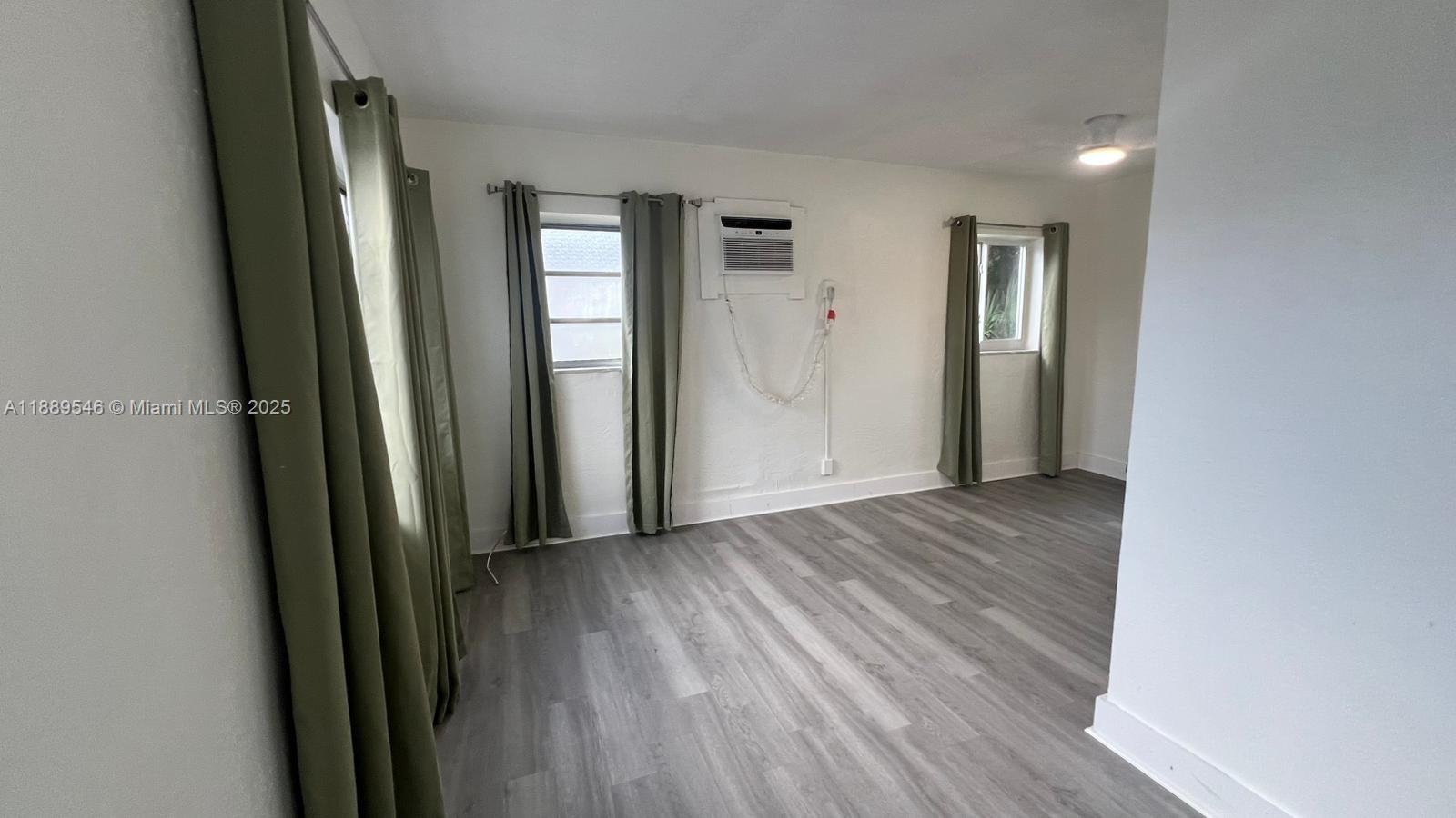 MIAMI GARDENS ESTATES SEC - Residential Lease