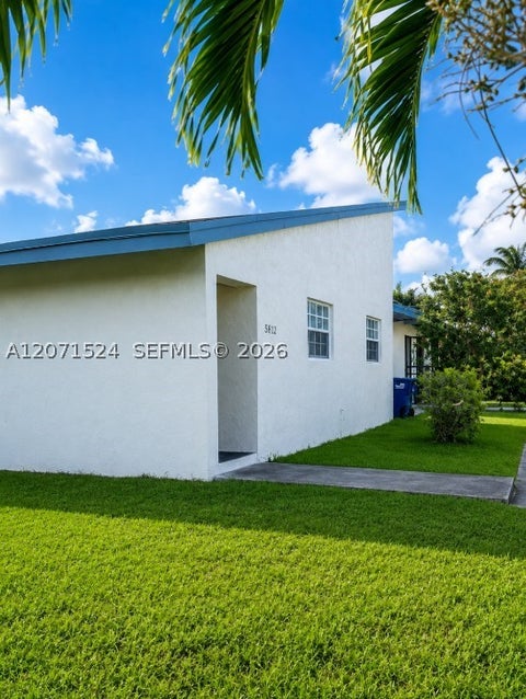 Photo of 28012 SW 140th Ct, Homestead, FL 33033 (MLS # A12071524)