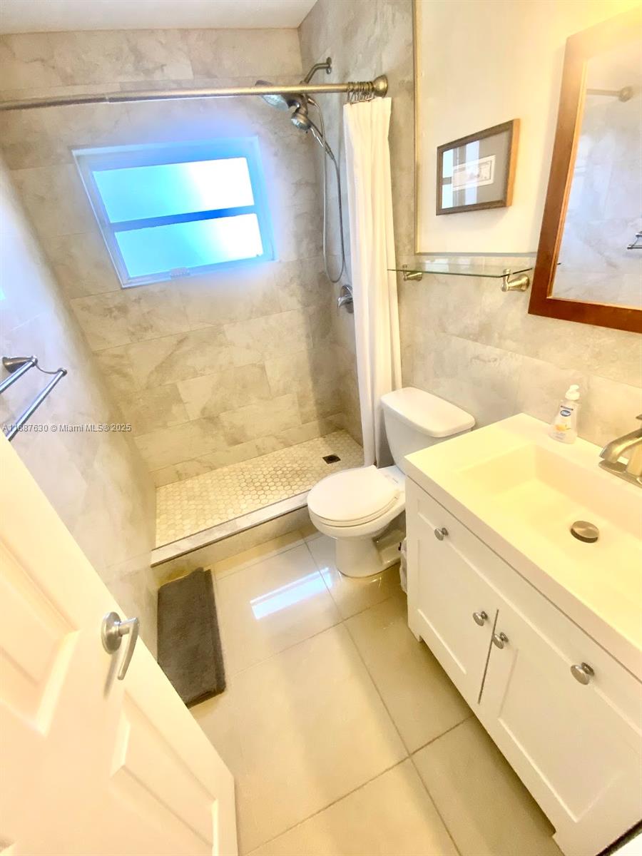 FLORENCE CONDO - Residential Lease