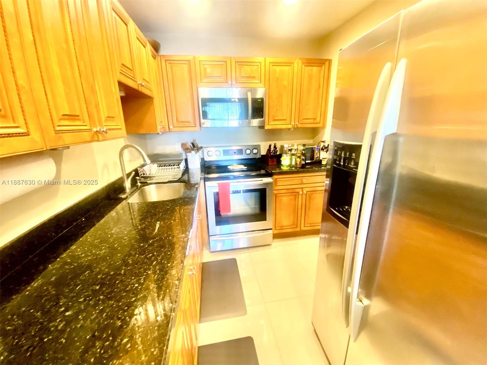 FLORENCE CONDO - Residential Lease