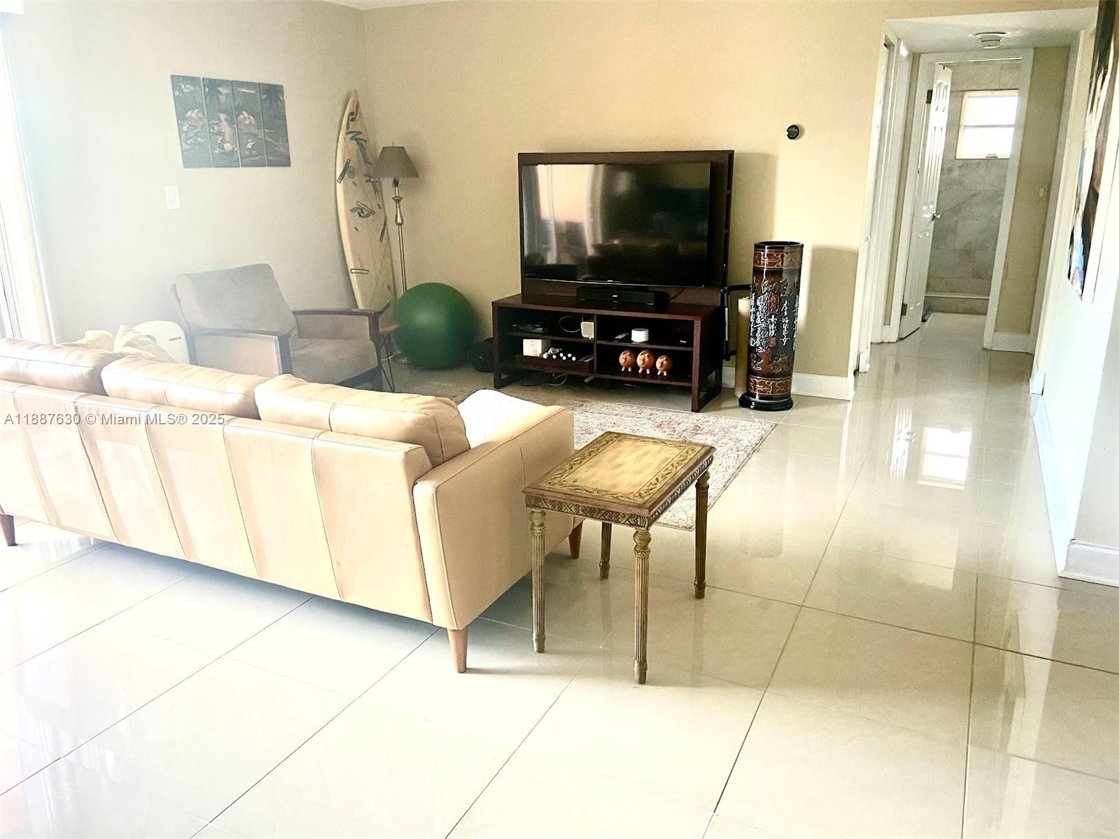 FLORENCE CONDO - Residential Lease