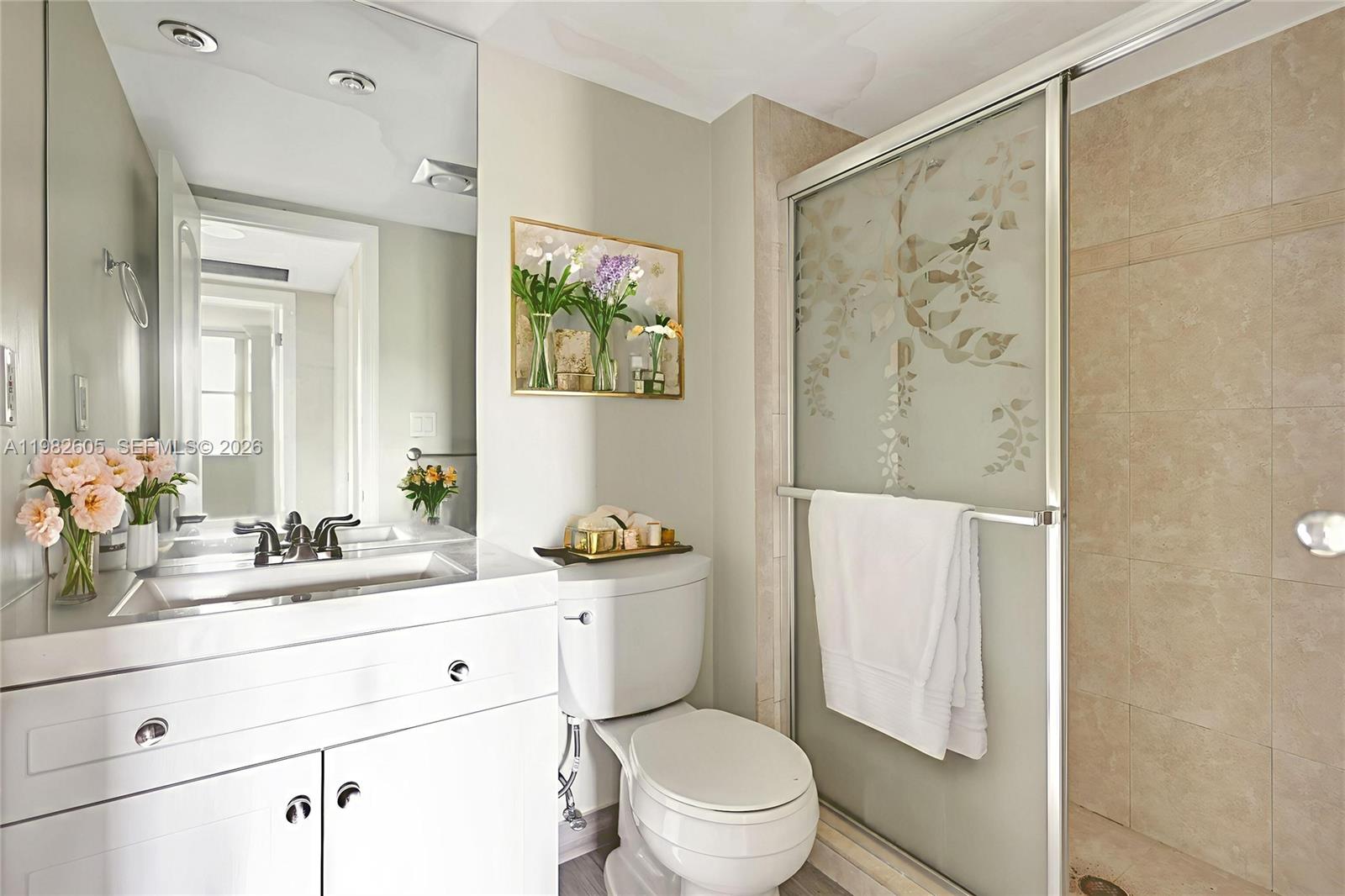 BONAVIDA CONDO - Residential