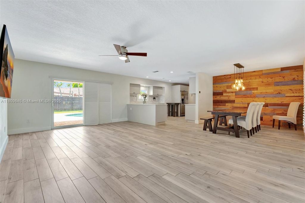 Photo of 651 E Lake Dasha Dr, Plantation, FL 33324 (MLS # A11809845)