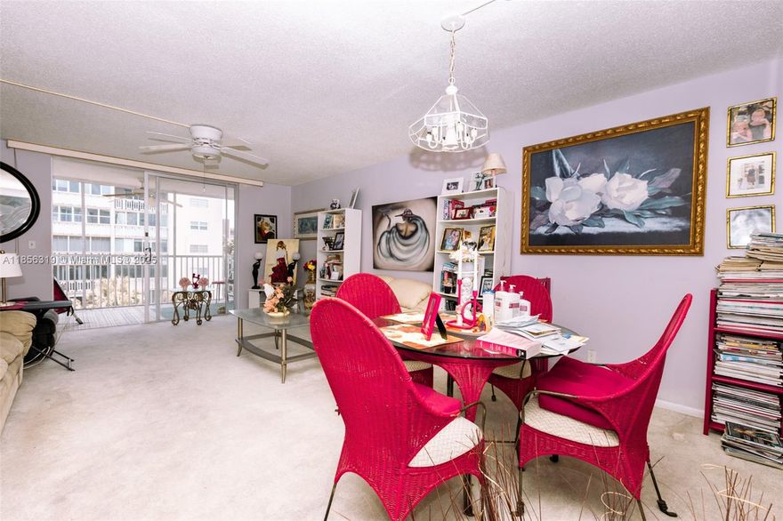 This is a cozy 2bd/2bth apartment in Hallandale Beach, close to shopping, restaurants and the ocean. Gulfstream Casino, Aventura Mall and Atlantic Village are less than 10 min driving. 20 min driving to Fort Lauderdale airport, 8 min driving or 12 min biking to the beach, bike storage on the floor. 
ALL AGES ALLOWED, rental not allowed. Assessments will be paid by the Seller at closing. The clubhouse has a heated swimming pool and sauna. The building was recently renovated!